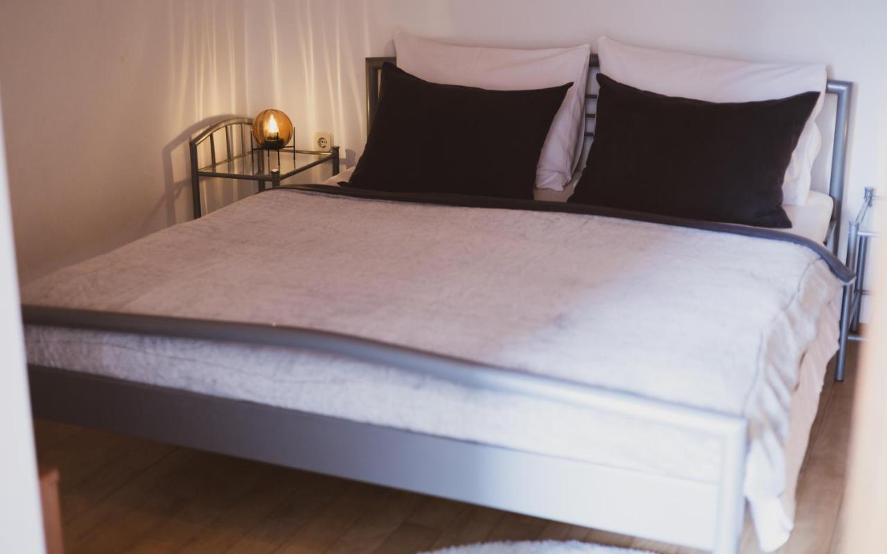 Apartmán Scardona Rustica, Bed & Breakfast With Jacuzzi, Bbq And Free Parking In Skradin, Krka Exteriér fotografie