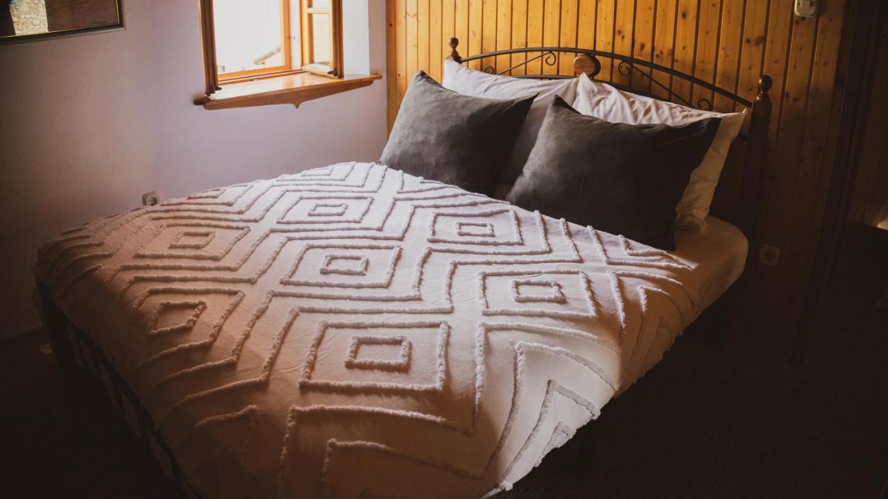 Apartmán Scardona Rustica, Bed & Breakfast With Jacuzzi, Bbq And Free Parking In Skradin, Krka Exteriér fotografie