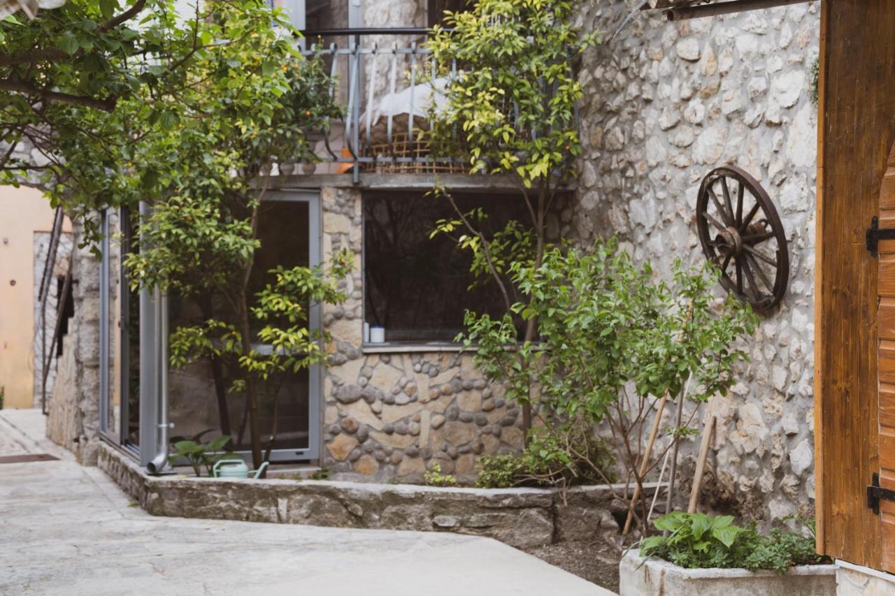 Apartmán Scardona Rustica, Bed & Breakfast With Jacuzzi, Bbq And Free Parking In Skradin, Krka Exteriér fotografie