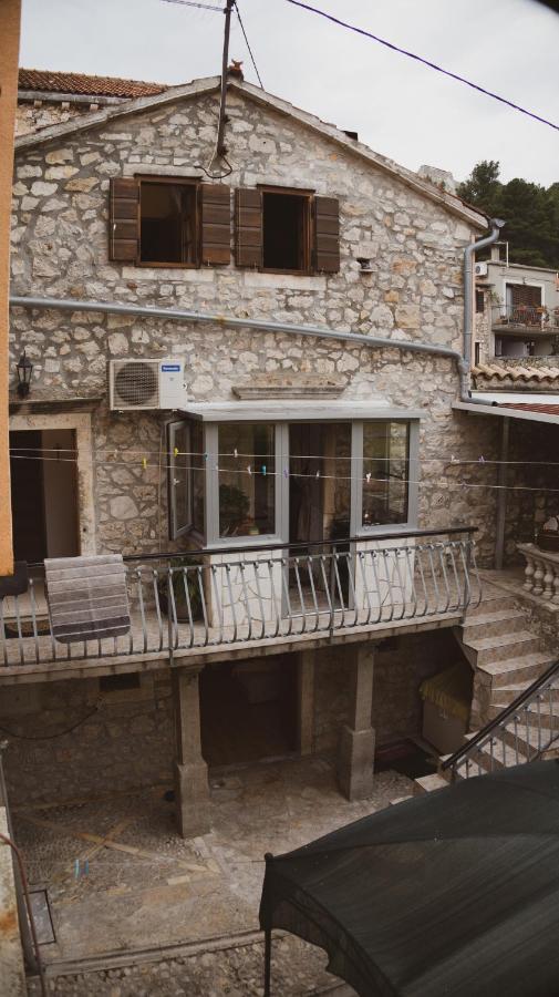 Apartmán Scardona Rustica, Bed & Breakfast With Jacuzzi, Bbq And Free Parking In Skradin, Krka Exteriér fotografie