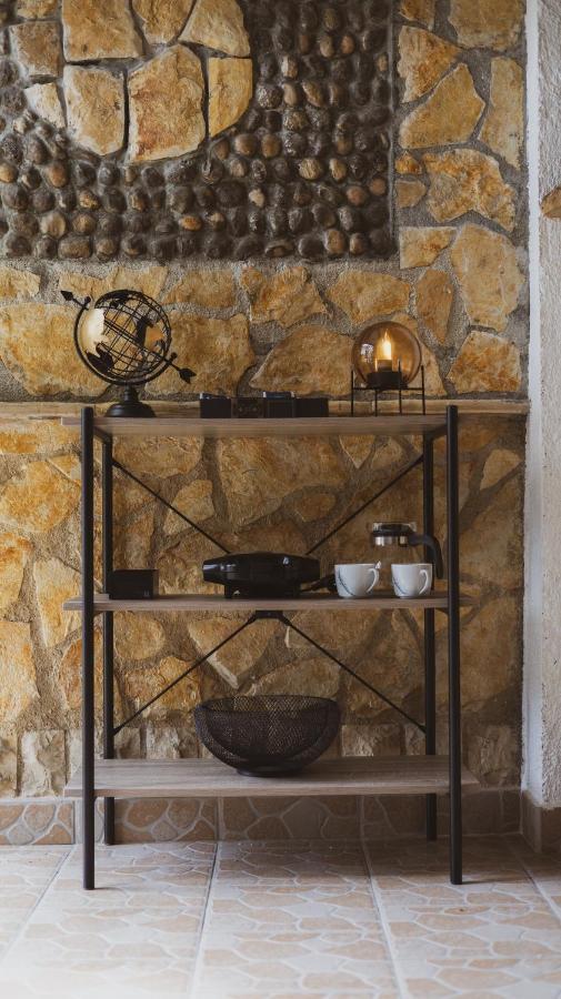 Apartmán Scardona Rustica, Bed & Breakfast With Jacuzzi, Bbq And Free Parking In Skradin, Krka Exteriér fotografie